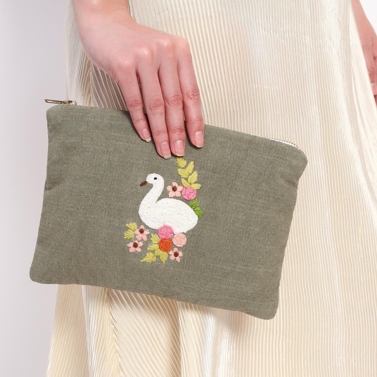 Swan Serenity Pouch